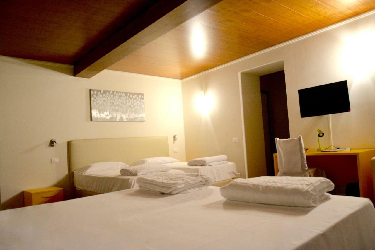 Hotel Pinamonte Costermano sul Garda Exterior foto